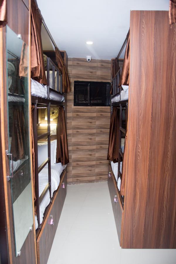 Padne Dormitory Mumbai Bagian luar foto