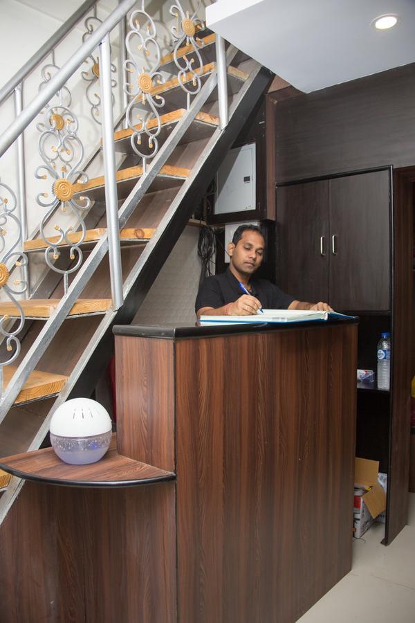 Padne Dormitory Mumbai Bagian luar foto