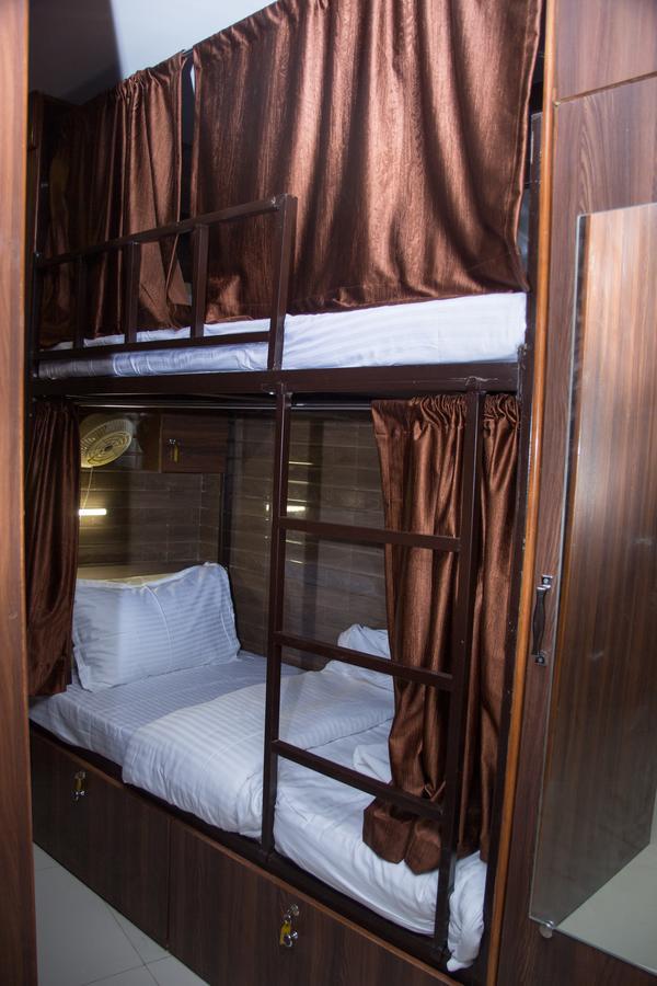 Padne Dormitory Mumbai Bagian luar foto
